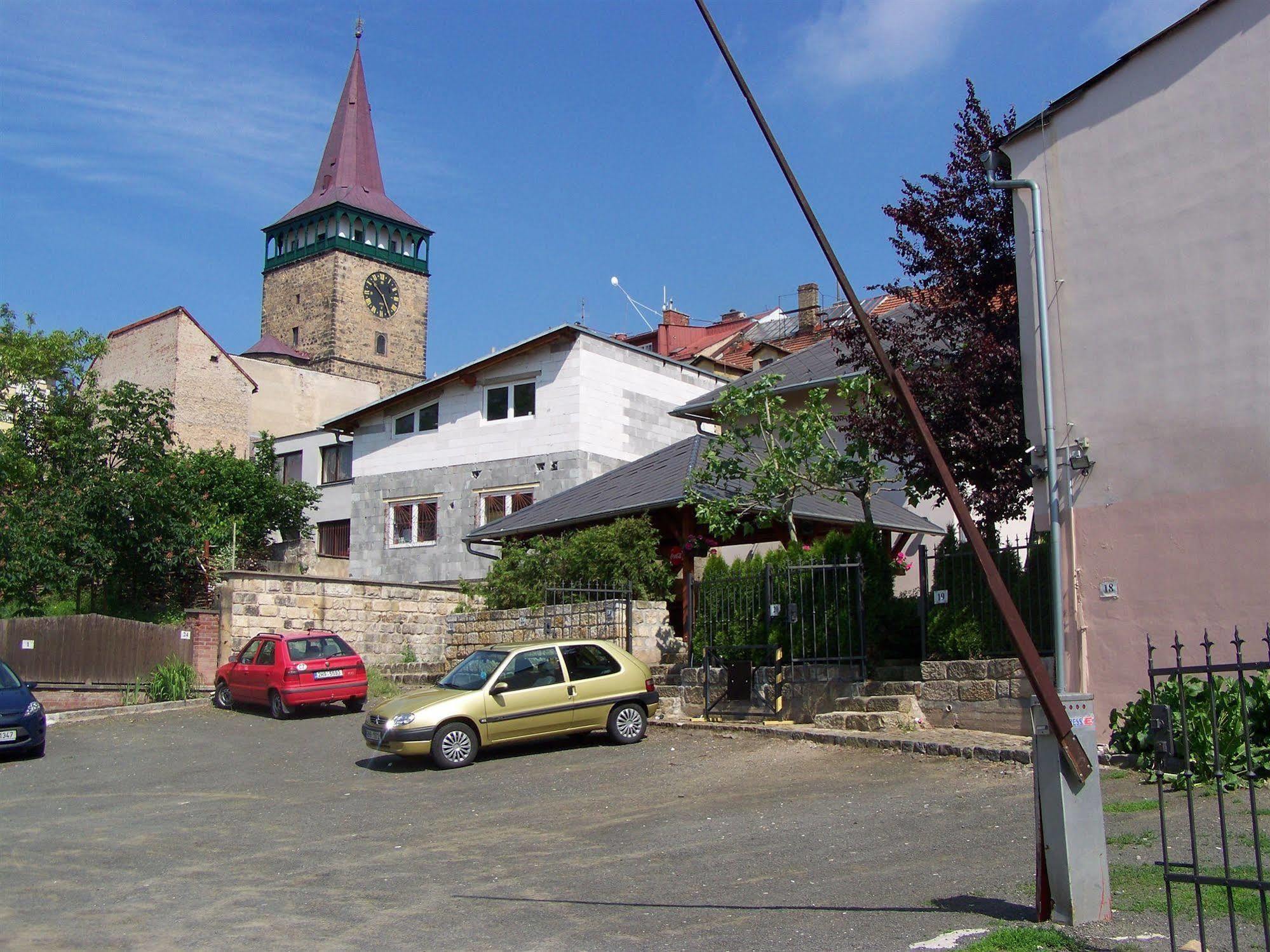 Hotel Pariz Jičín Esterno foto