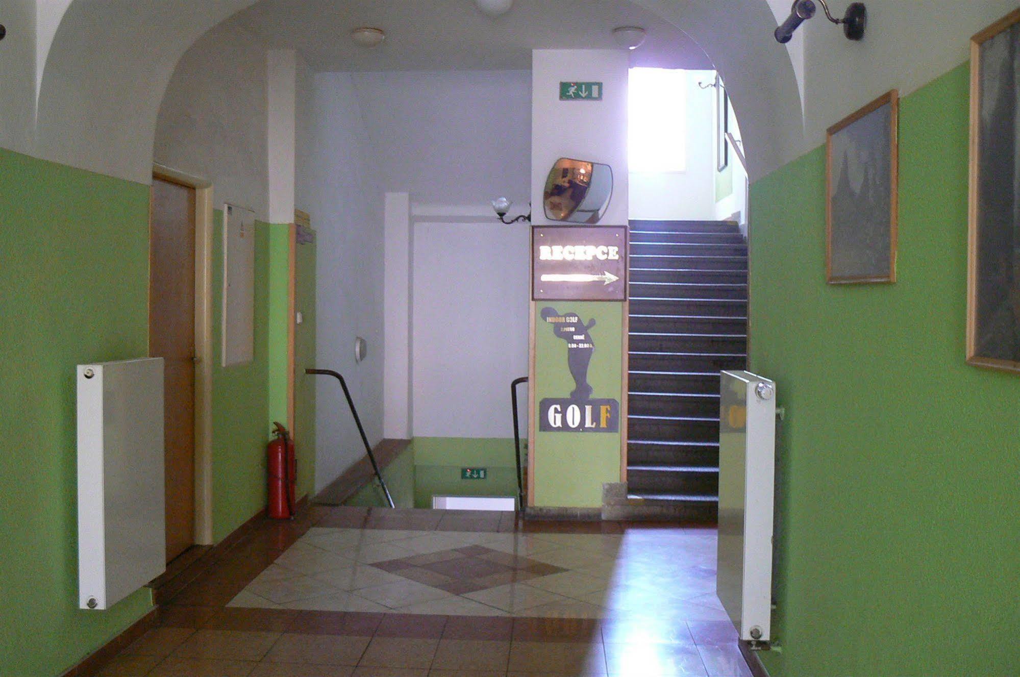 Hotel Pariz Jičín Esterno foto